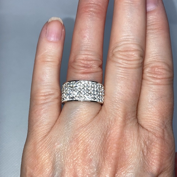 New 3 different Row’s of Stackable Australian Crystal Ring’s J81 - Picture 8 of 9